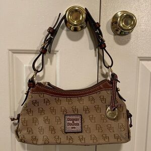 Dooney & Bourke Shoulder Bag in Like New Condition